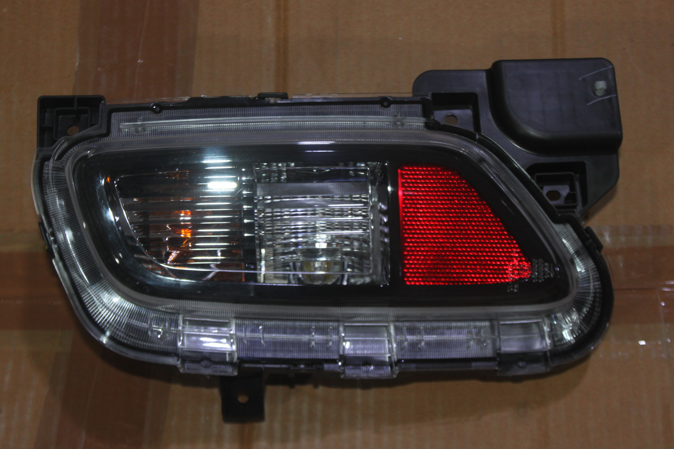 FEU ARRIERE DROIT SUZUKI GRAND VITARA 2022+NOW /BACK LAMP